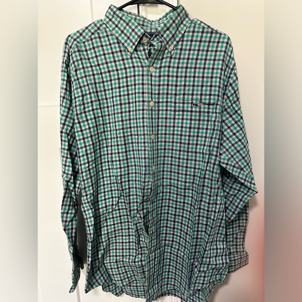 Vineyard Vines men’s casual button down, size L